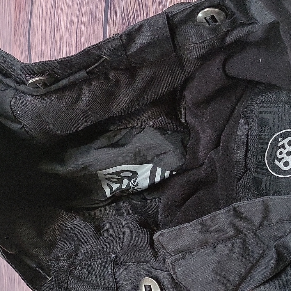 686 ski jacket - Picture 7 of 16
